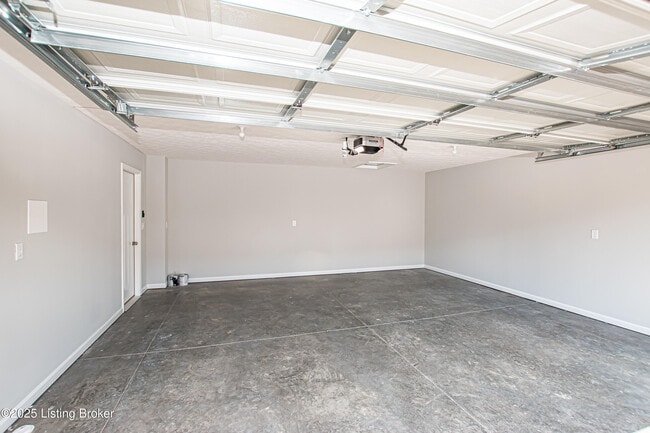 Building Photo - 412 Eagle Pointe Dr
