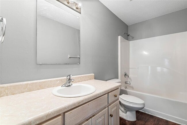 Building Photo - 9215 Webster Ln