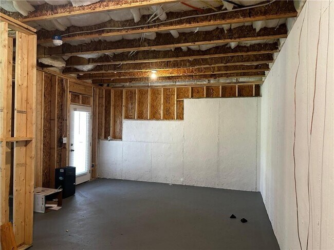 Building Photo - 1225 Elowen Dr