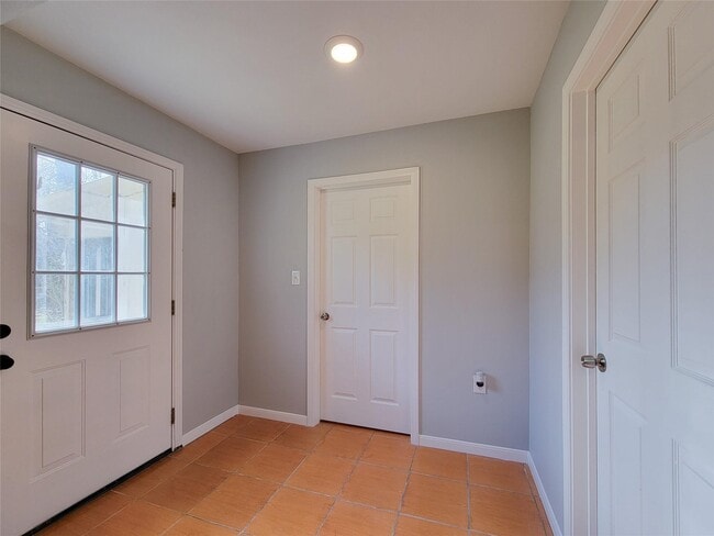 Building Photo - 12422 Mylla St