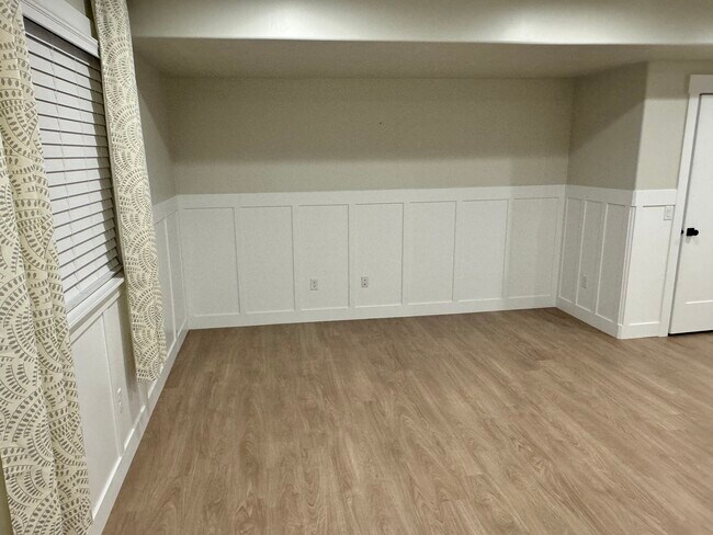 Livingroom - 88 S Hayata Ln