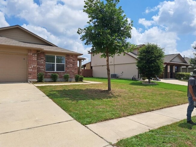 Building Photo - 307 Camellia Dr