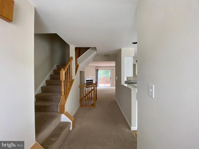 Building Photo - 6555 Kelsey Point Cir