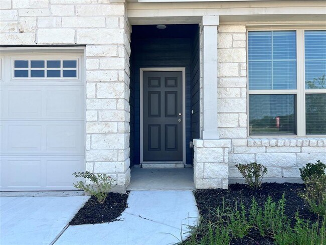 Building Photo - 2053 Cliffbrake Wy