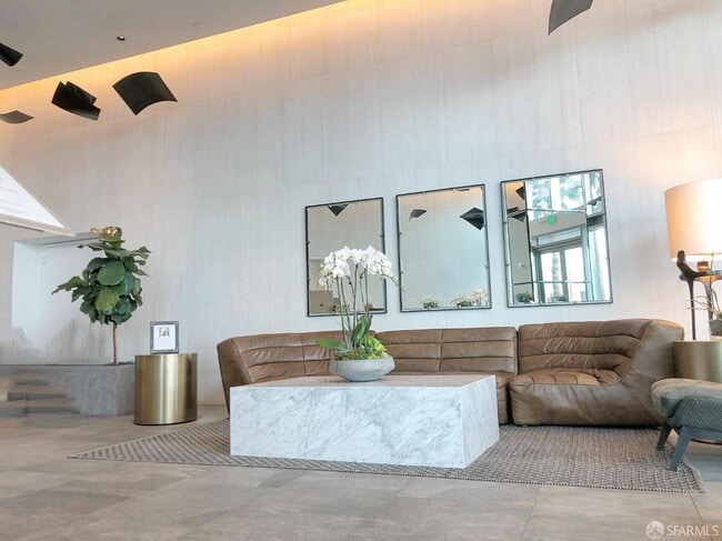 Building Photo - 1000 3rd St