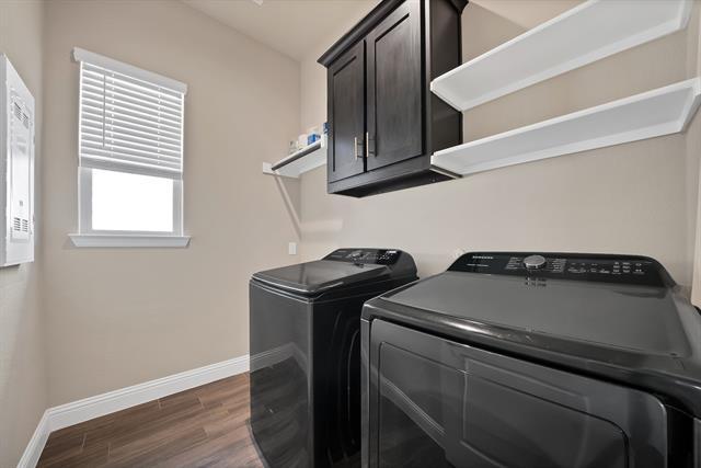 Building Photo - 2003 Oleander St