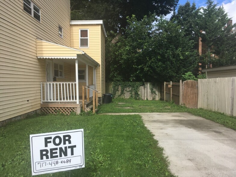 Building Photo - 14 S East St