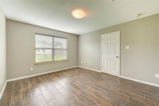 Building Photo - 6815 Dolan Bluff Ln