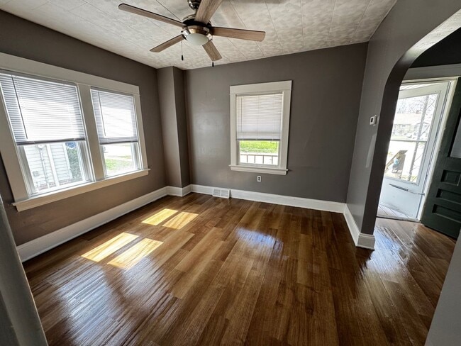 Building Photo - 4195 W 22nd St