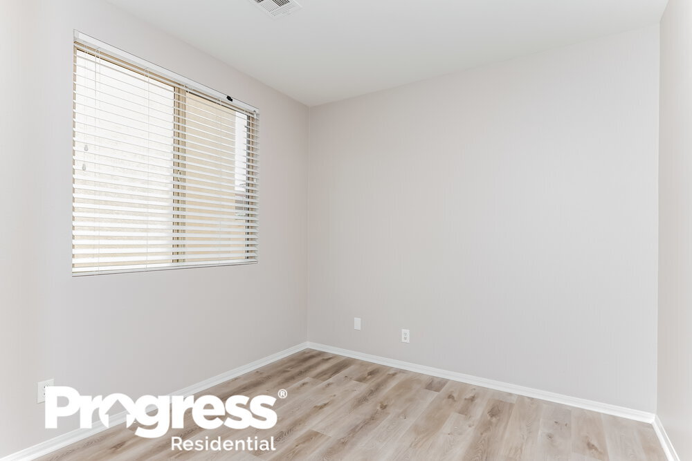 Building Photo - 681 Fontayne Ave