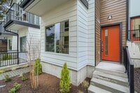 Building Photo - Immaculate Newer Construction - 3 Bed 2 Ba...