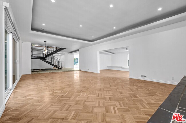 Building Photo - 1801 Buckingham Rd