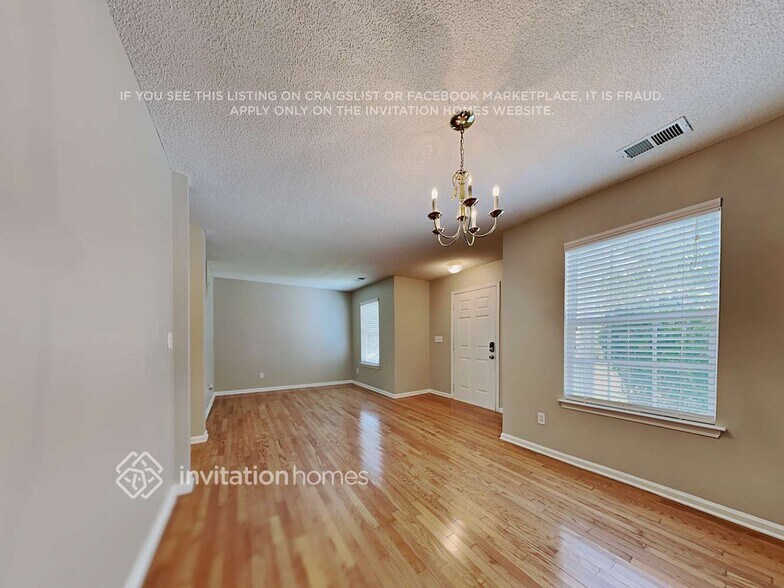 Building Photo - 10810 Azure Valley Pl