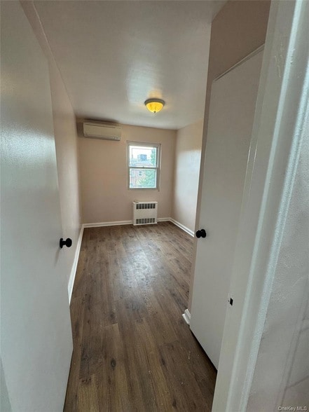 Primary Photo - 153-32 77th Ave