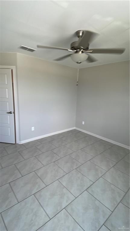 Building Photo - 12 Grove Ln