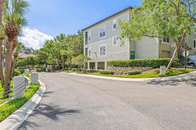 Building Photo - 740 Mainsail Dr