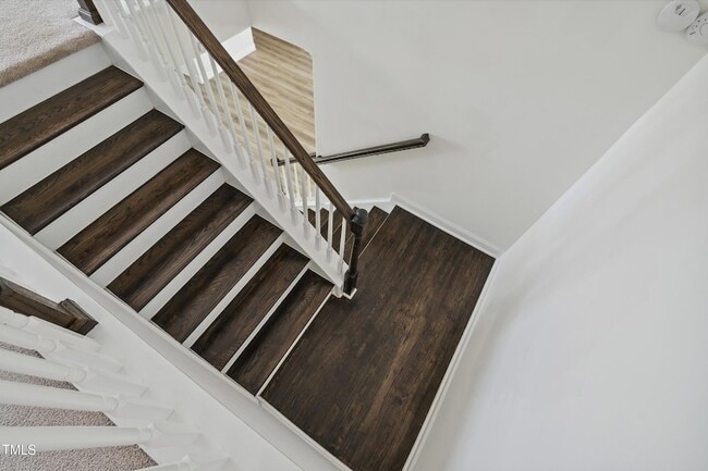 Building Photo - 130 Silent Brk Trl