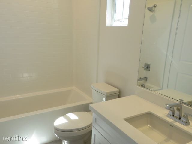 Building Photo - 3 br, 2.5 bath Townhome - 4382 Pacifica Way 5