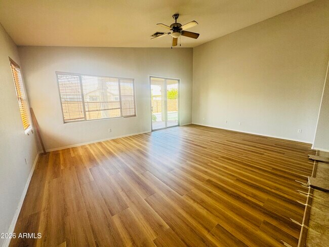 Building Photo - 3560 E Feather Ave