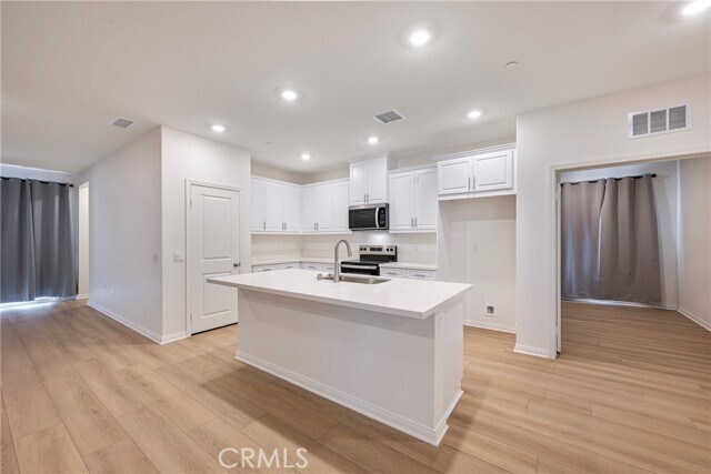 Building Photo - 1231 Trojan Cir