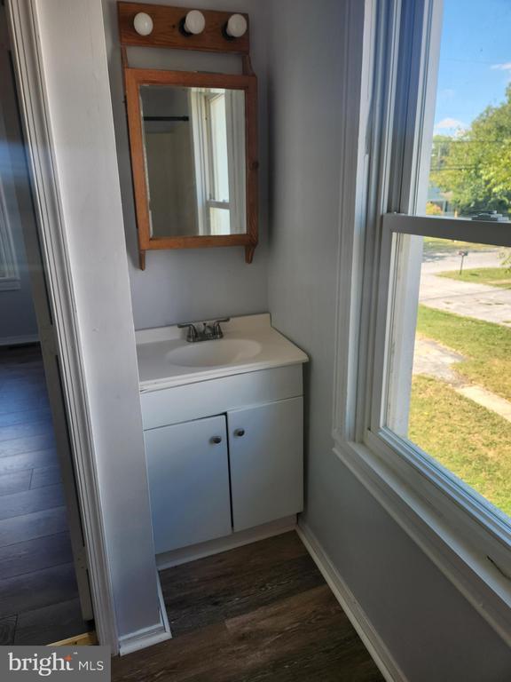 Building Photo - 500 N Marshall St