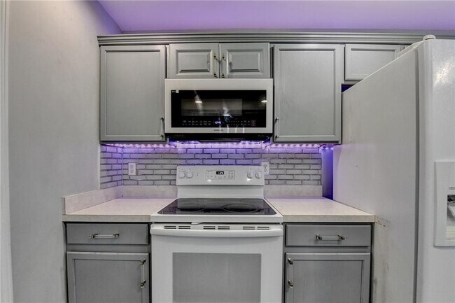 Building Photo - 938 Mulberry Fields Cove NE