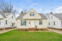 Building Photo - 944 E 220th St