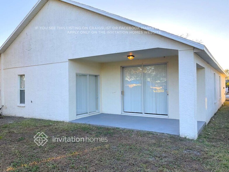 Building Photo - 2137 Roanoke Springs Dr