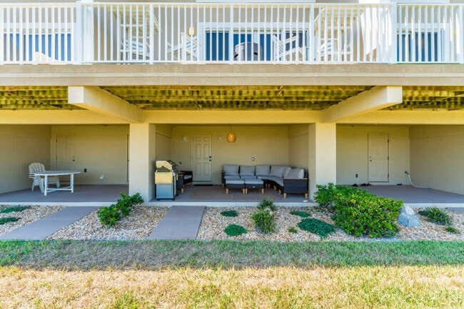 Building Photo - 2010 Ocean Front S