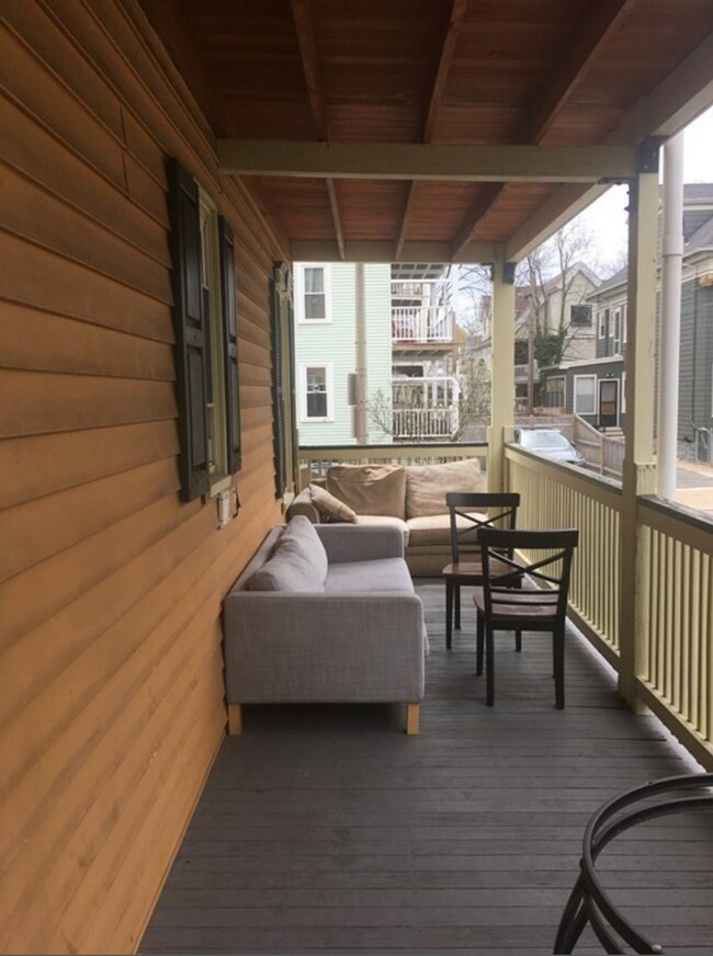 Building Photo - 2 MONTHS FREE! NO FEE! LUXURY APT w. Laundry in Unit.  2 Parking Spots Inc.  Pet Friendly!