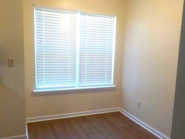 Building Photo - BEAUTIFUL HOUSE COMING AVAILABLE