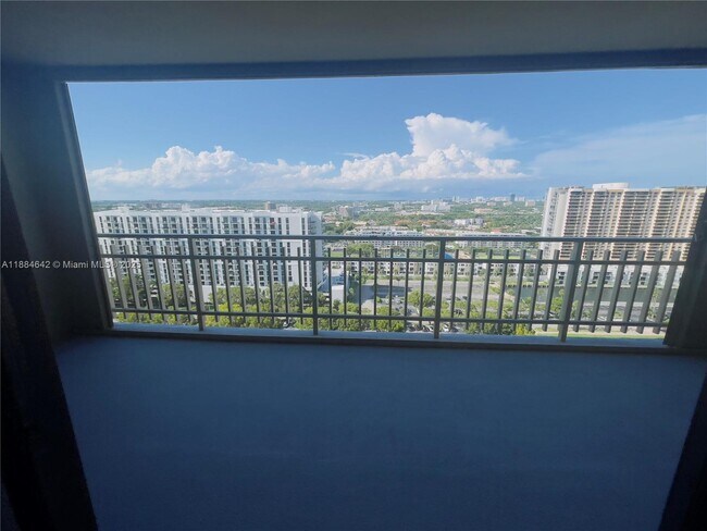 Building Photo - 11113 Biscayne Blvd