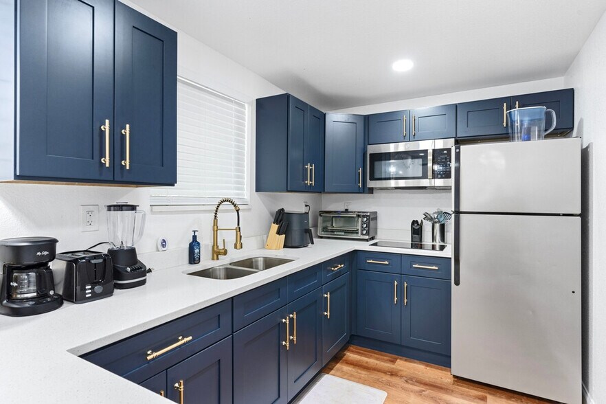 Building Photo - 3417 N 10th St