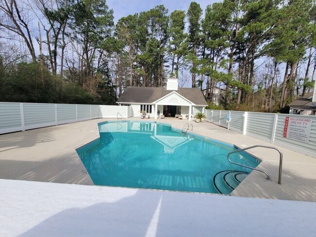 Building Photo - 6211 Wrightsville Ave