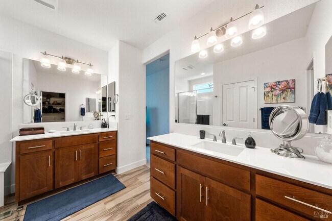 Building Photo - 295 Marks Rd