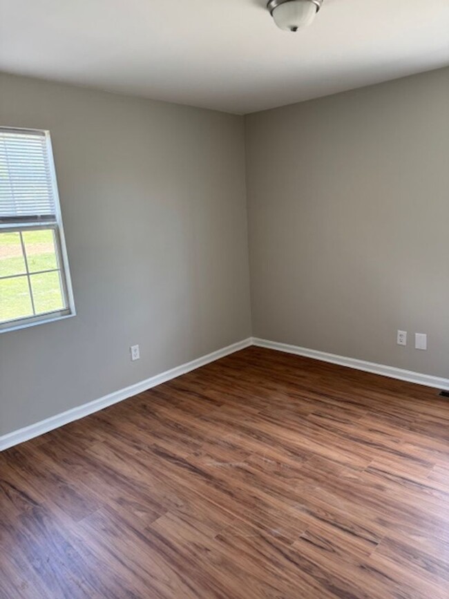 Building Photo - Charming North Augusta Duplex