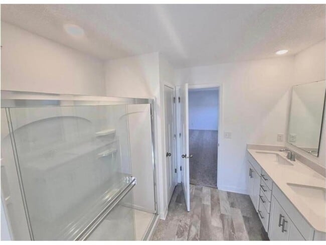 Building Photo - 14953 Archdale Ln