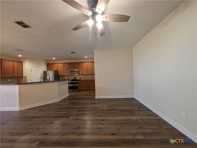 Building Photo - 349 Placid Meadow