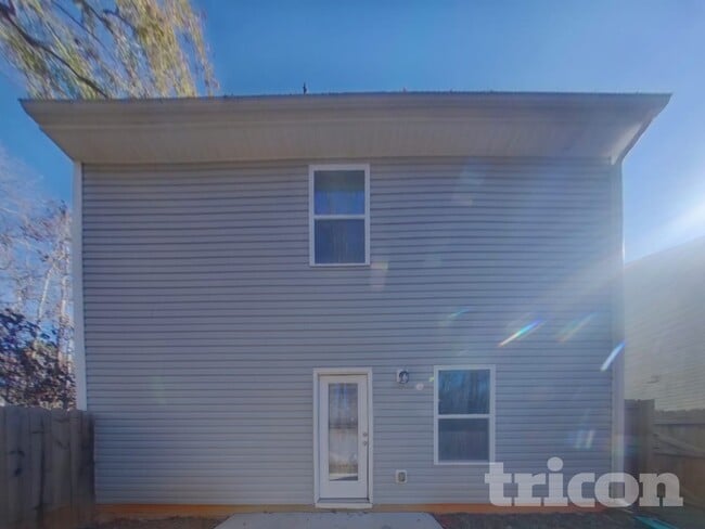 Building Photo - 1069 Joselynn Drive