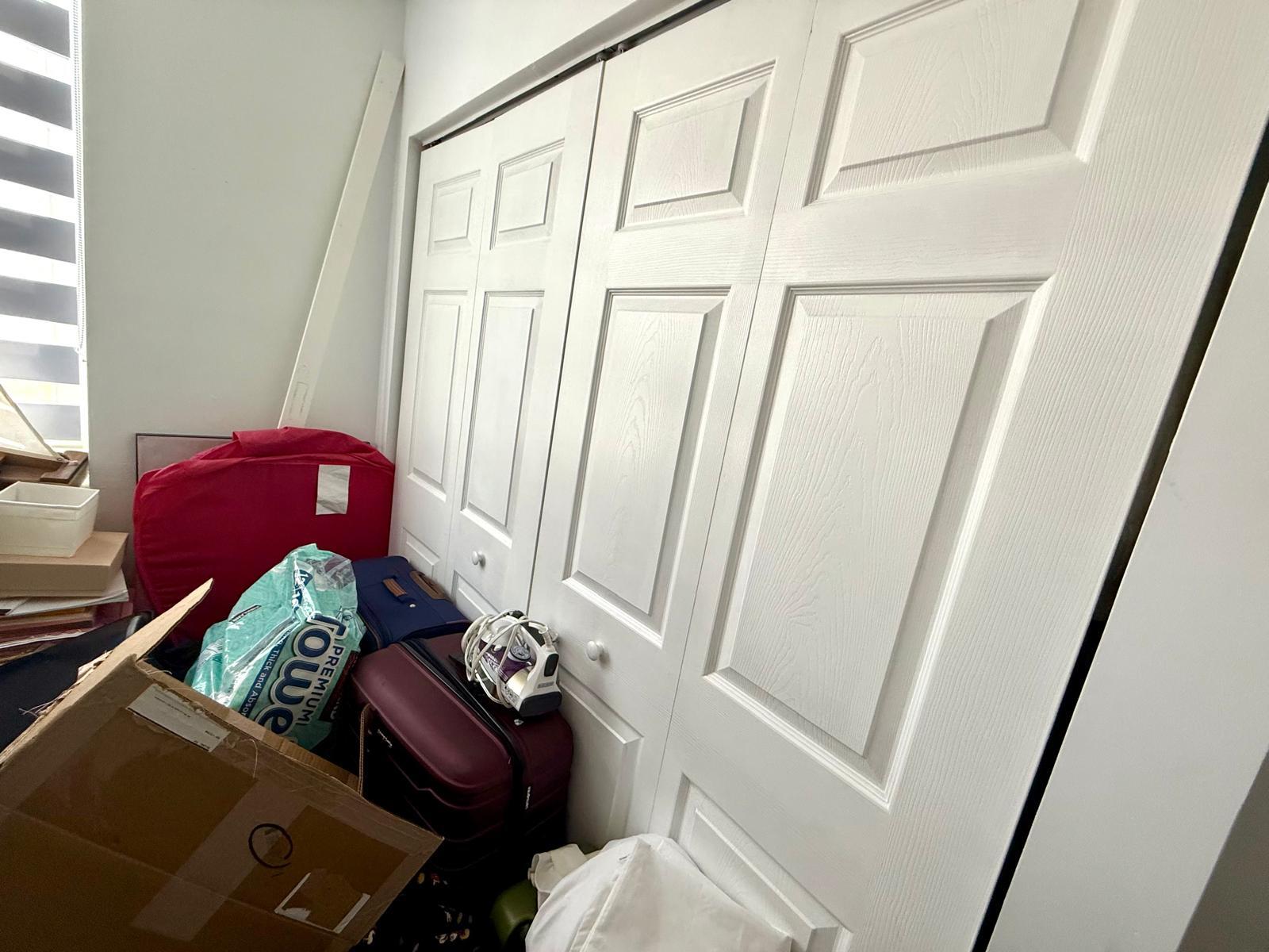 Middle Bedroom Closet - 828 W 38th Ter