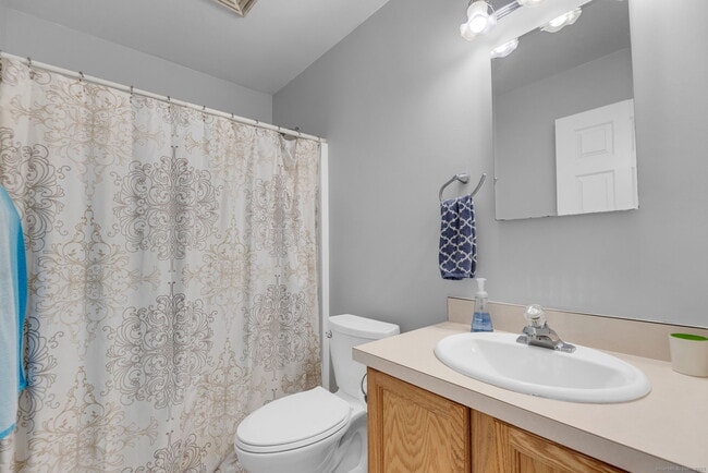 Building Photo - 943 Mt Vernon Rd