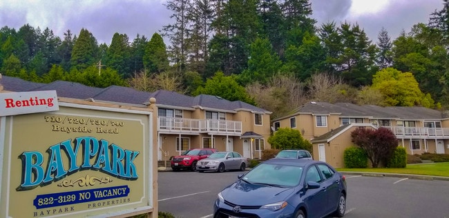 Primary Photo - Baypark Apartments
