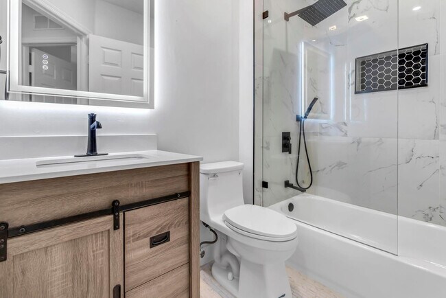 Building Photo - 12600 SW 50th Ct