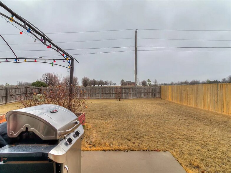Building Photo - 2536 Canyon Creek Dr