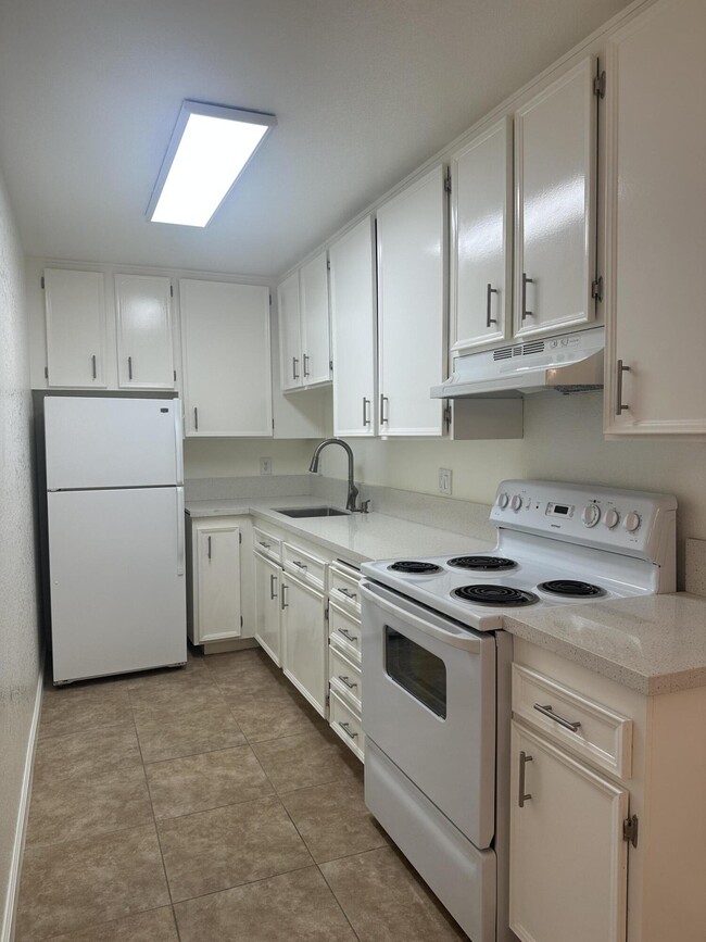 Building Photo - 2820 N Arcadia Ct