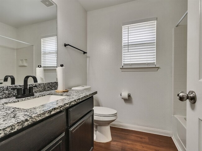 Building Photo - 2650 Bammelwood Dr