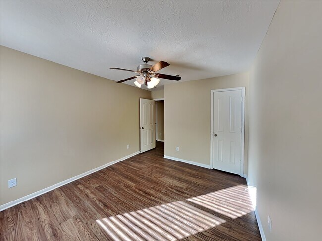 Building Photo - 8119 Silent Deep Dr