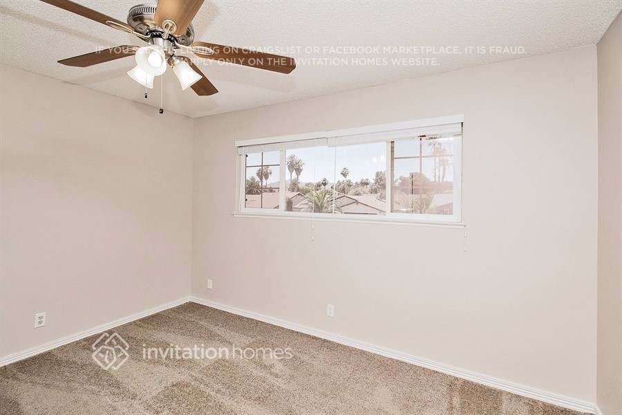 Building Photo - 2235 Windsor Dr