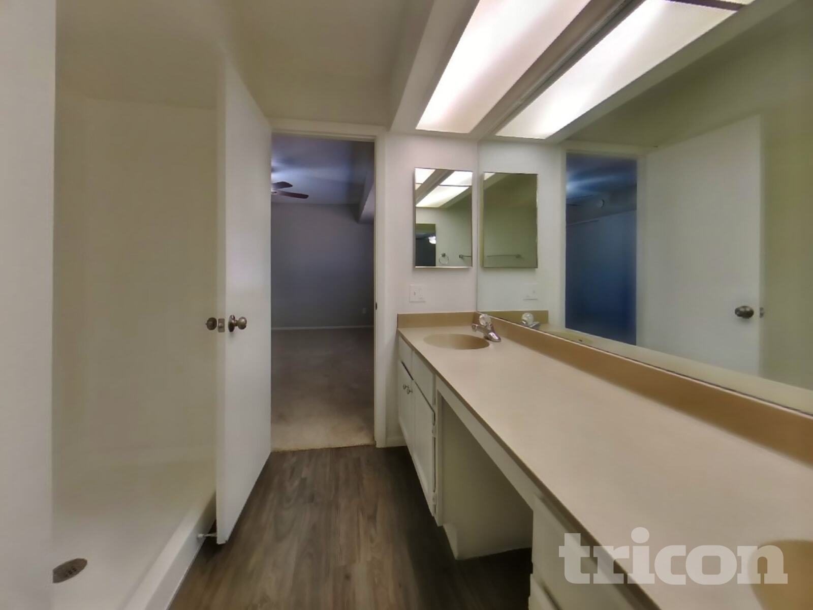 Building Photo - 1010 W Blackhawk Dr