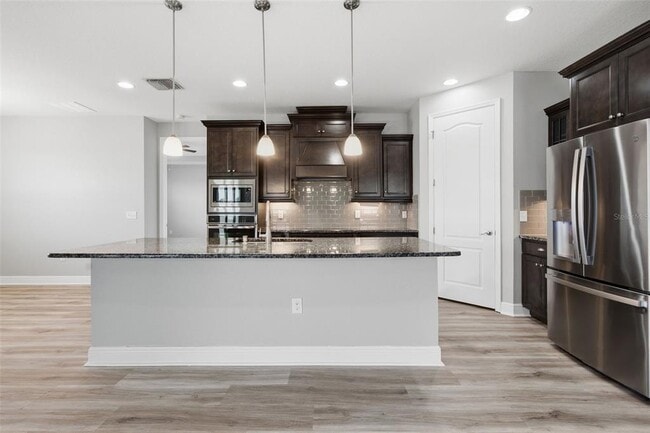 Building Photo - 15020 Trinity Fall Way